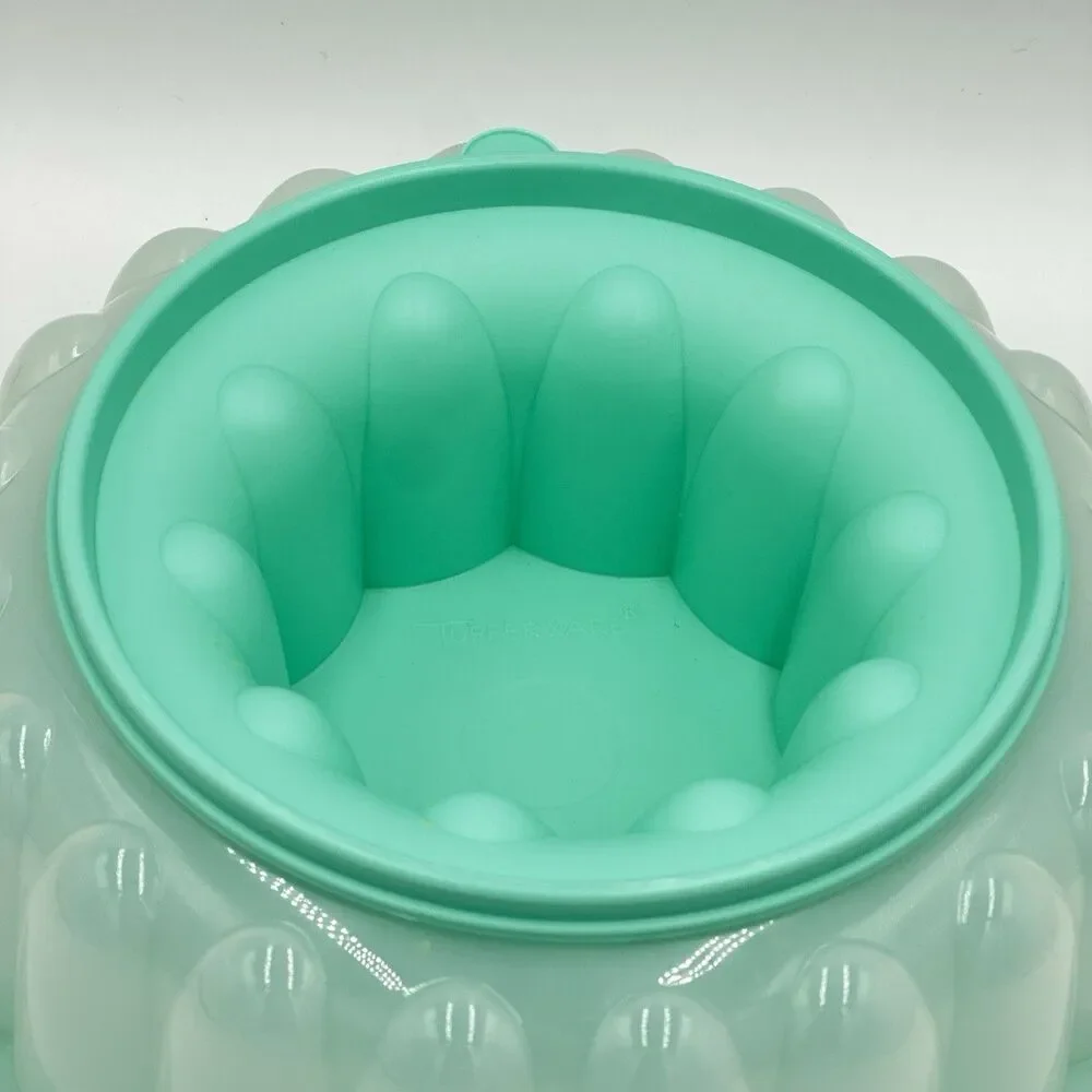 Tupperware 3 Piece Sheer Ice Jel-Ring Mold with Green Seals